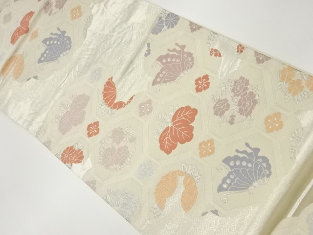 雲に蝶・桐・牡丹模様織出し袋帯